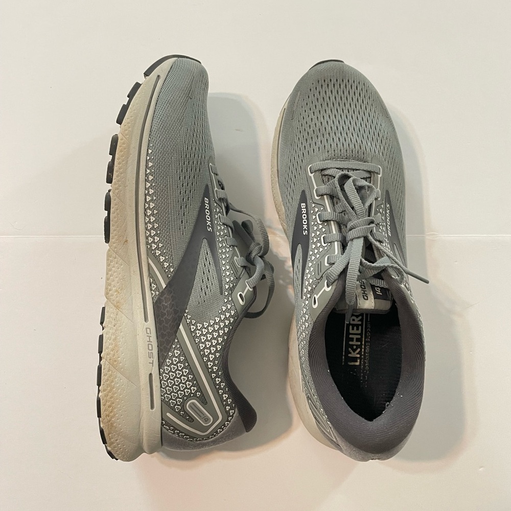 Brooks Ghost 14 Men’s Size 10 2E Wide Running Shoe Grey / Alloy / Oyster